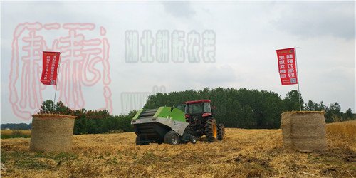 上海世達爾打捆機參加2018年天門市秸稈回收綜合利用現場會