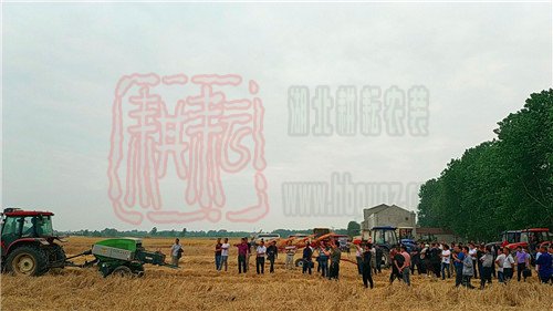 上海世達爾打捆機參加2018年天門市秸稈回收綜合利用現場會