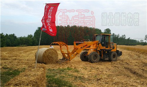 上海世達爾打捆機參加2018年天門市秸稈回收綜合利用現場會