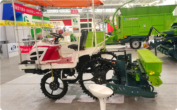 2018年全國農機展世達爾展臺風采