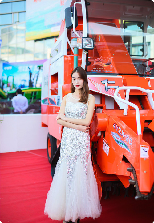 當農機遇到美女之后