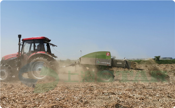 上海世達爾打捆機花生桿打捆作業圖片